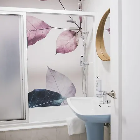 Отель Alda Corunamar *